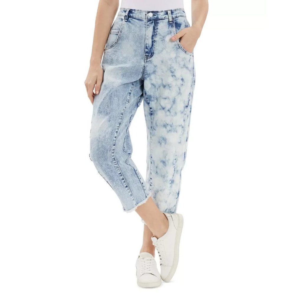 FRAYED DENIM Curved Leg Jeans Light Blue Size 30 MSRP $90